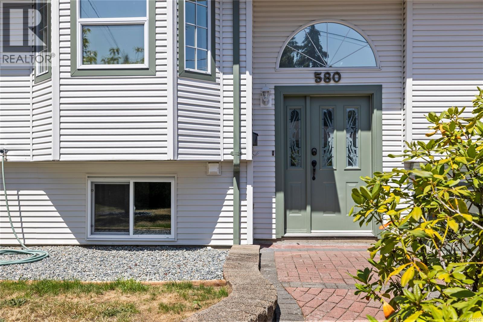 580 Ninth St - 4