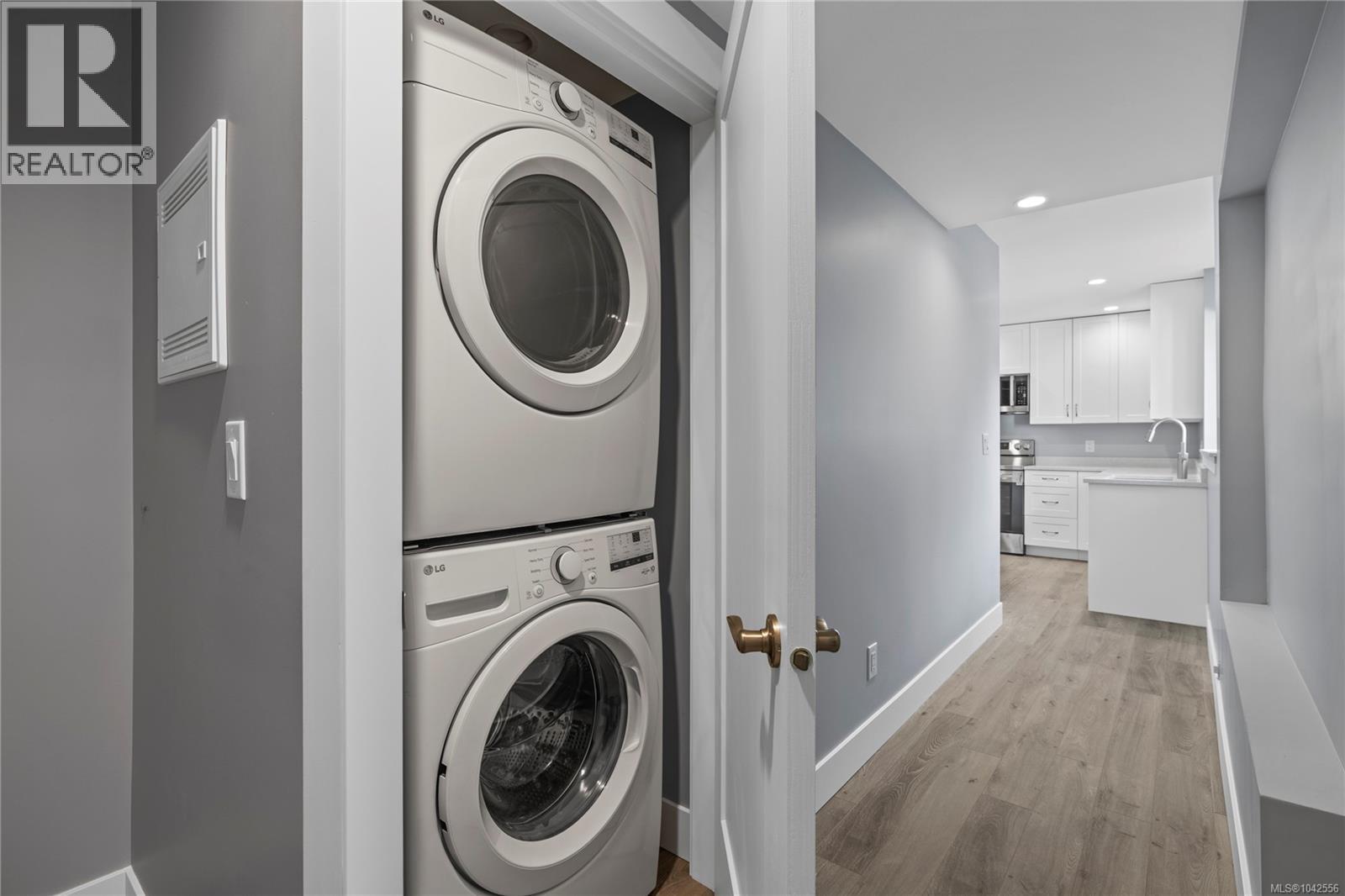 580 Ninth St - 40