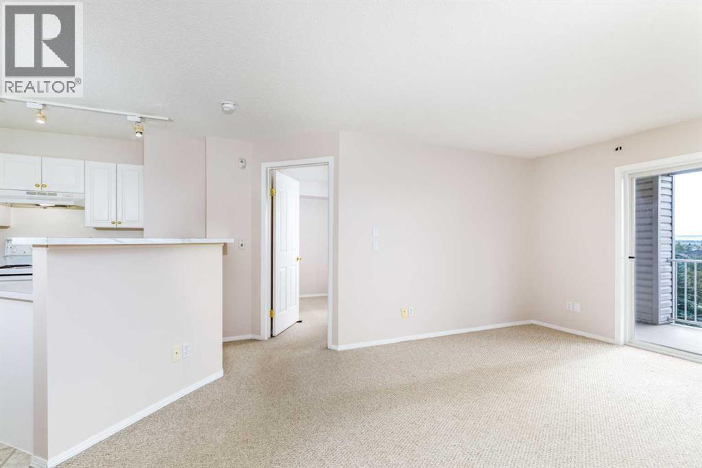 #404 60 Lawford Avenue - 11