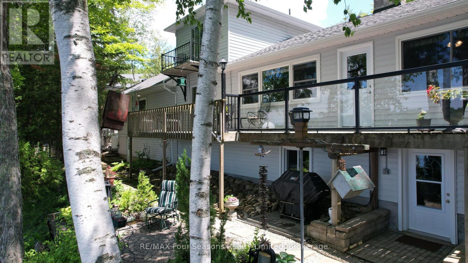 52 SHORE DRIVE - 3