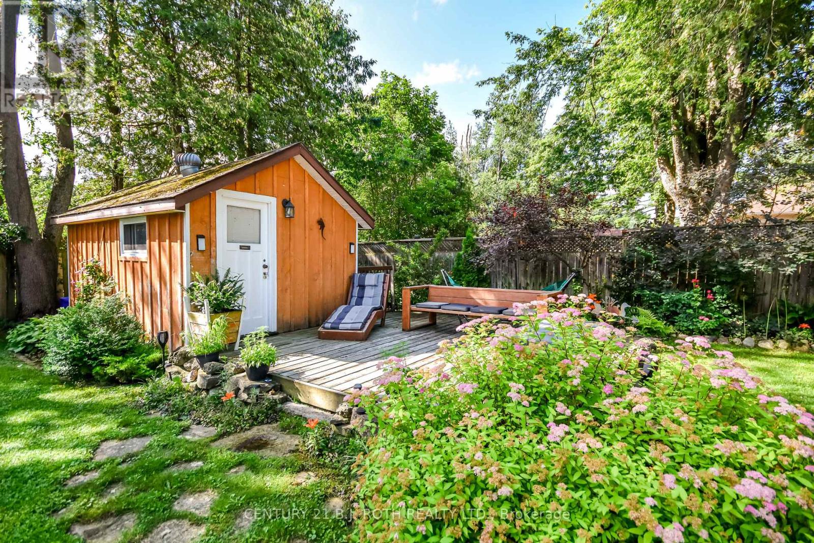 3448 CORONATION AVENUE - Image 33