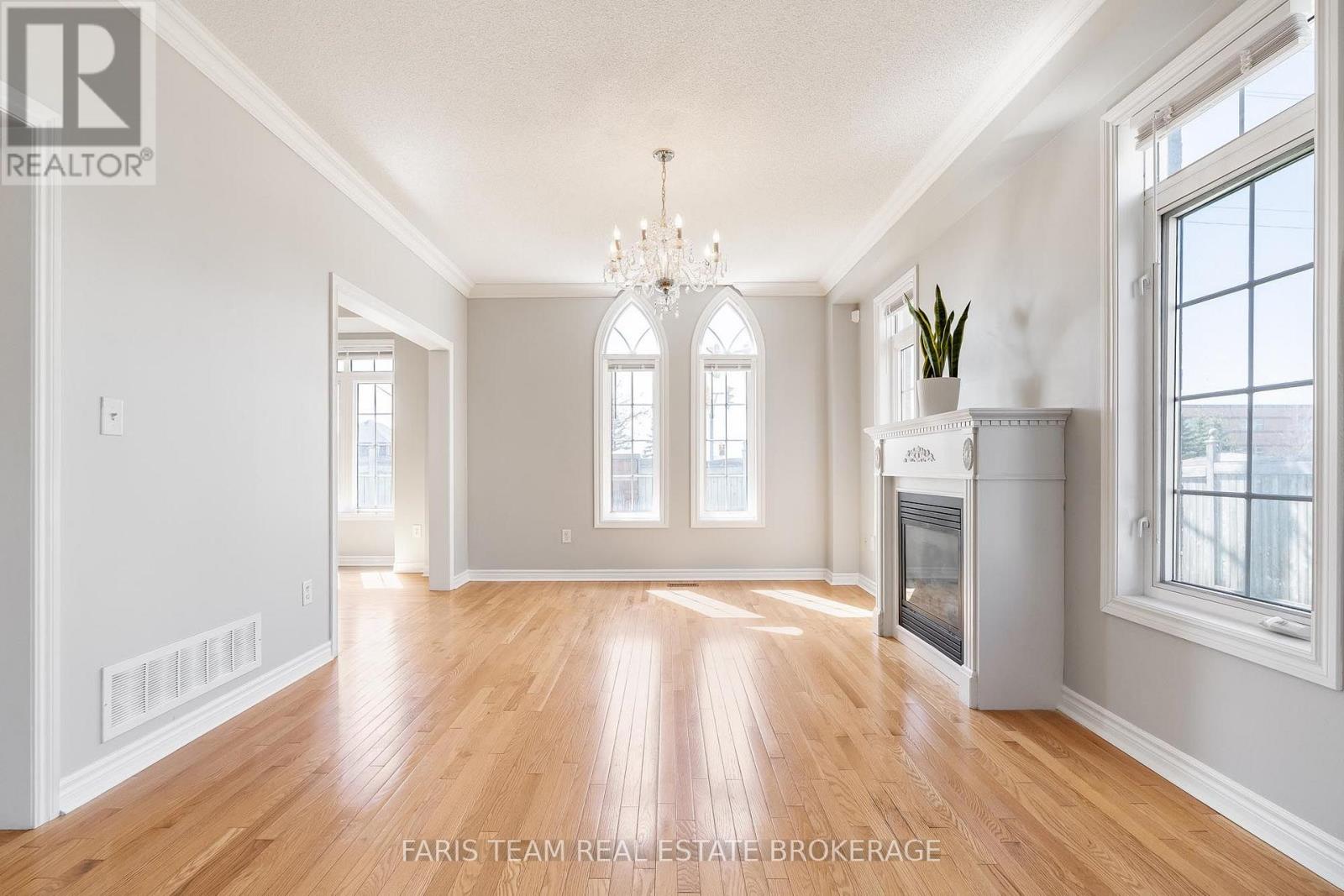 135 PRINCE WILLIAM WAY - 18