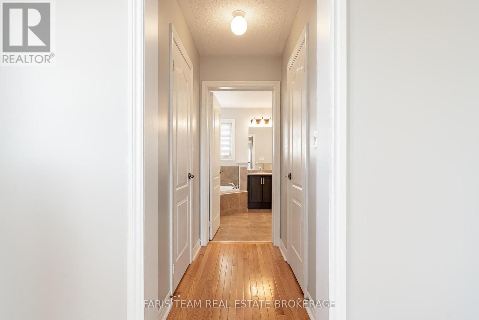 135 PRINCE WILLIAM WAY - 28