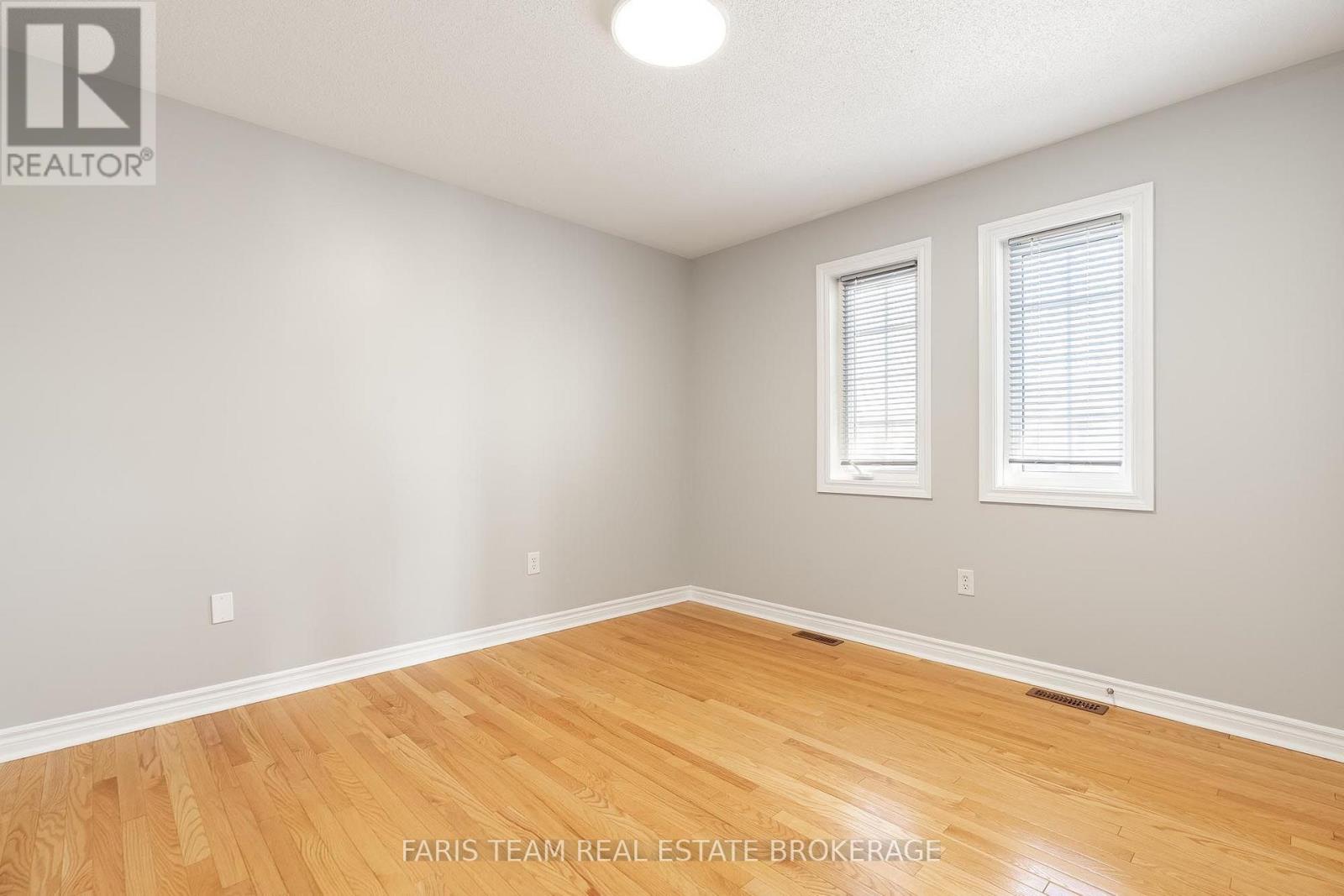 135 PRINCE WILLIAM WAY - 36