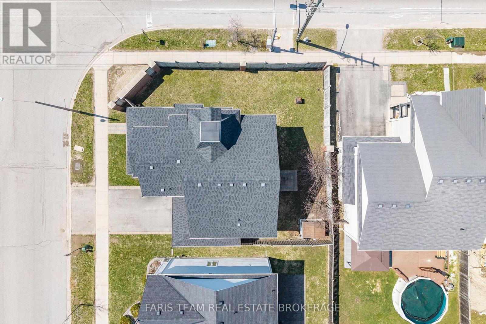135 PRINCE WILLIAM WAY - 46