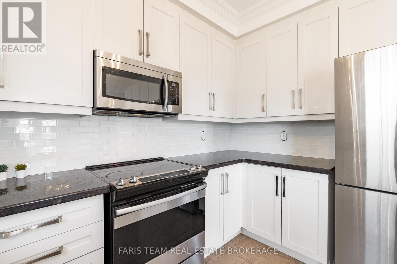 135 PRINCE WILLIAM WAY - 9