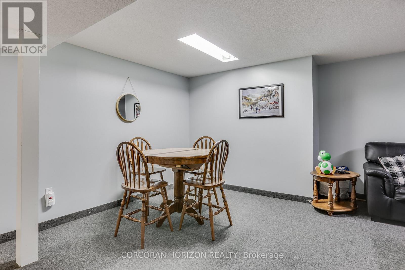 4542 AVENUE ROAD - 30