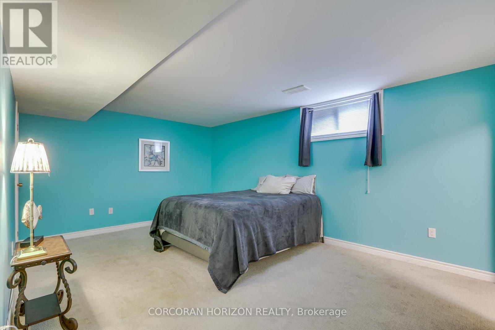4542 AVENUE ROAD - 31