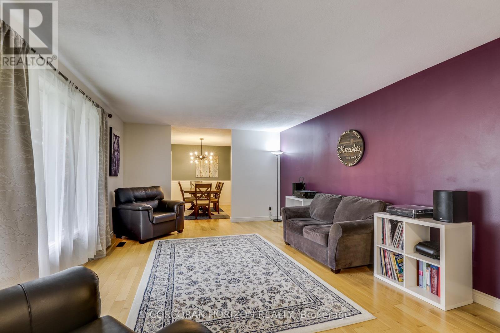 4542 AVENUE ROAD - 6
