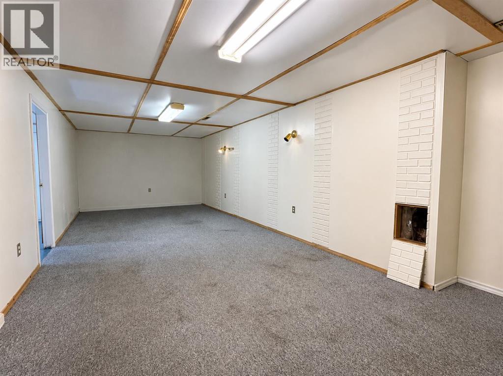 5035 48 Street — photo 24