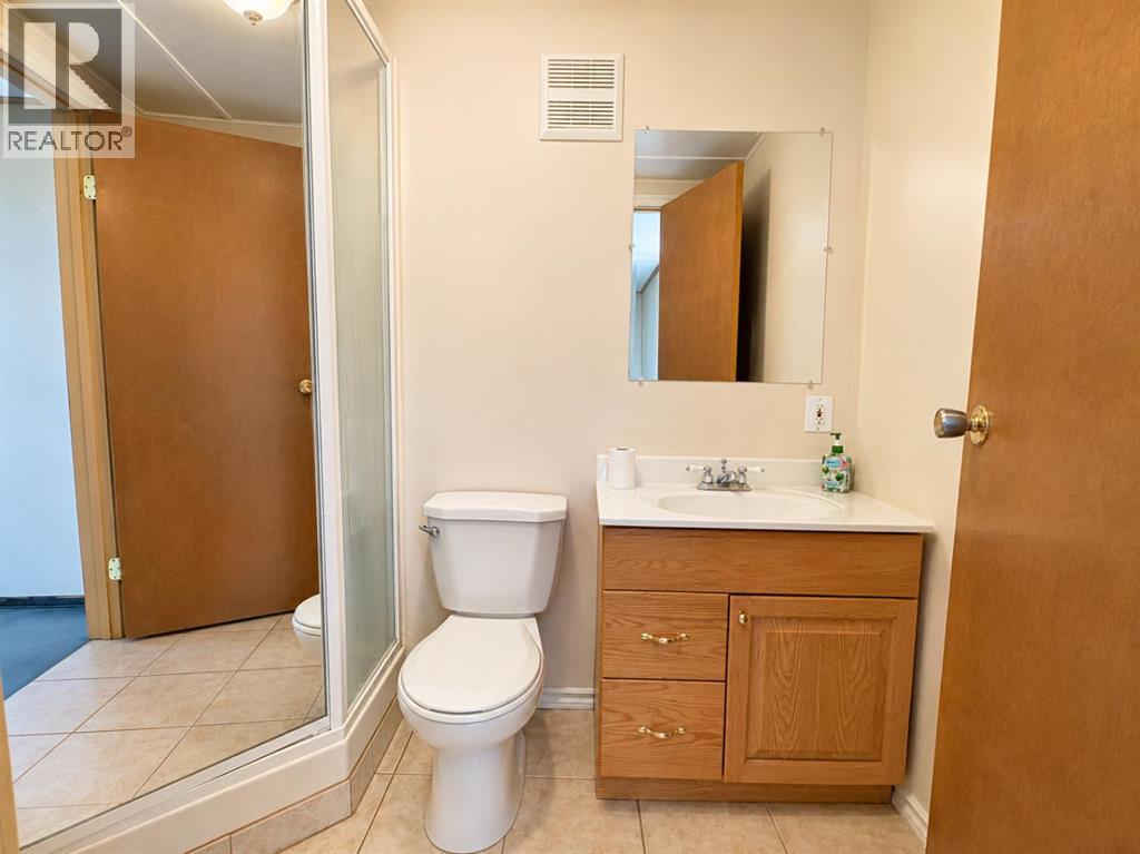 5035 48 Street — photo 31