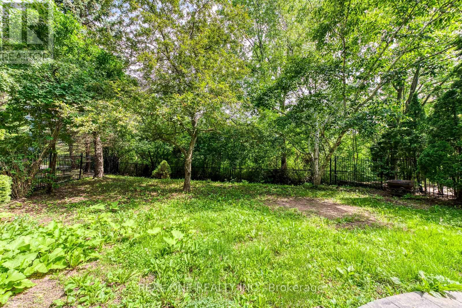 1443 BAYSHIRE DRIVE - 43