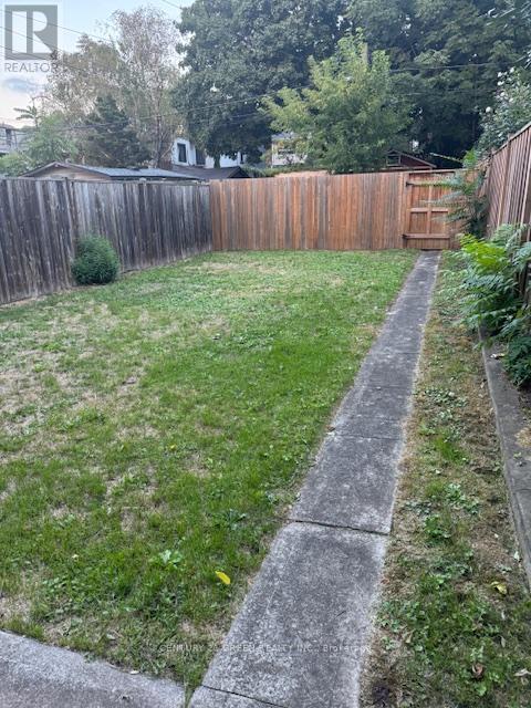 37 GLADSTONE AVENUE - 9