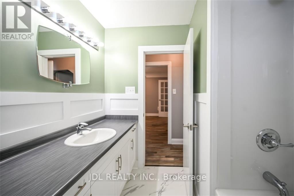 8110 CHIPPEWA ROAD E - 25