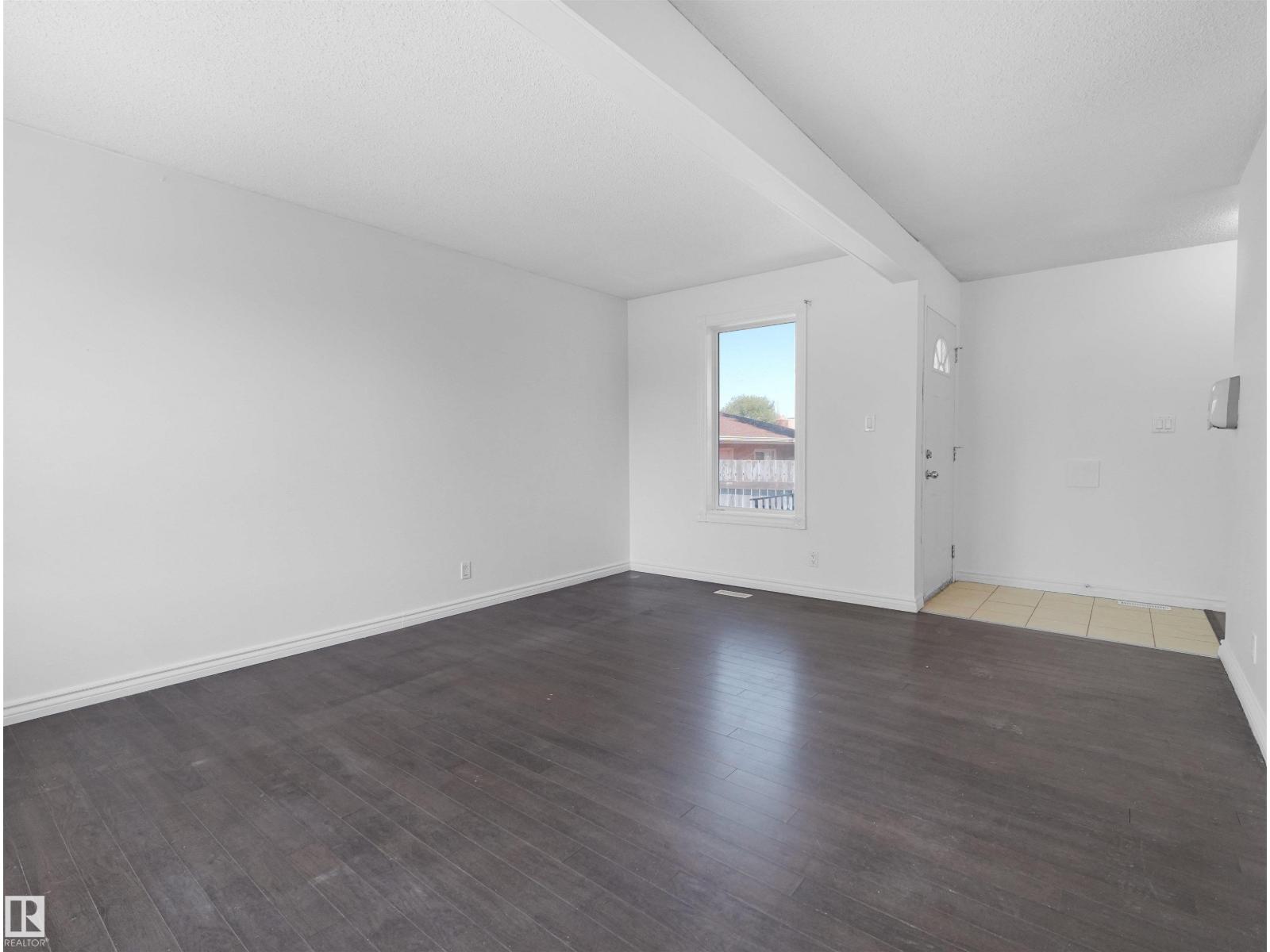 4827 17 AV NW - 18