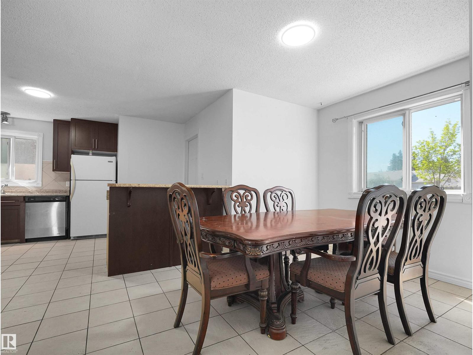 4827 17 AV NW - 21