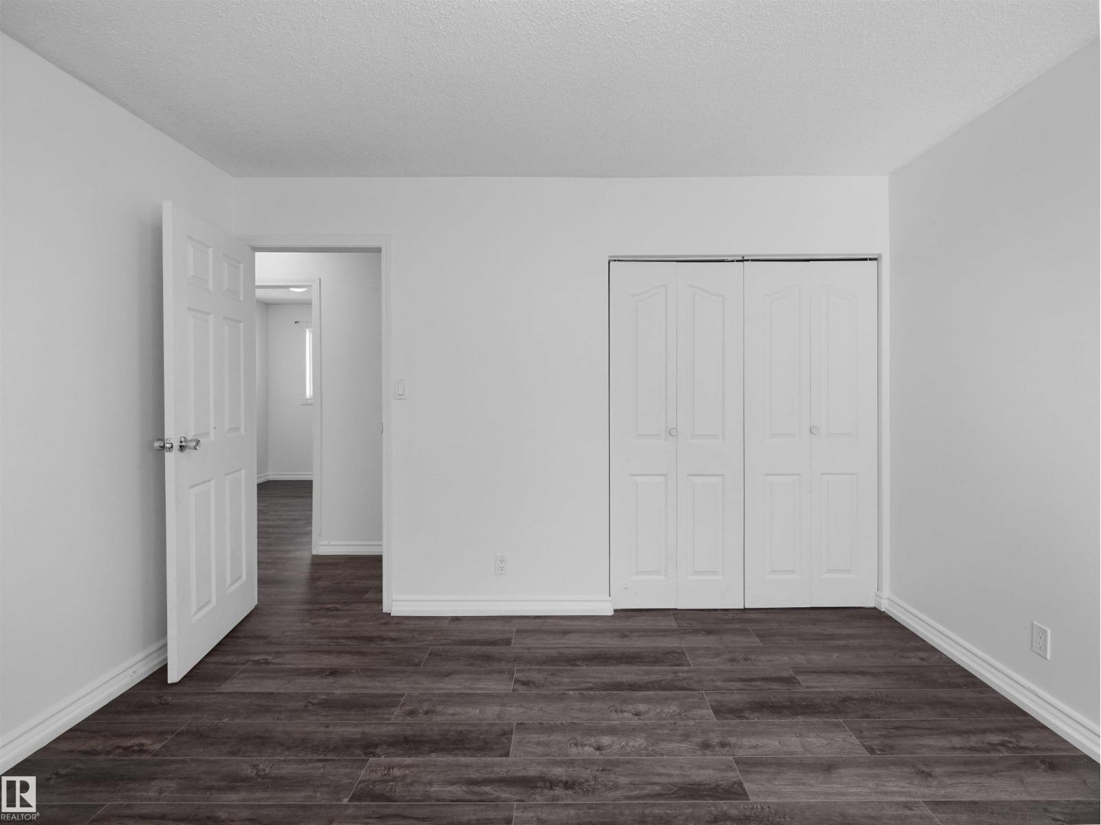 4827 17 AV NW - 33