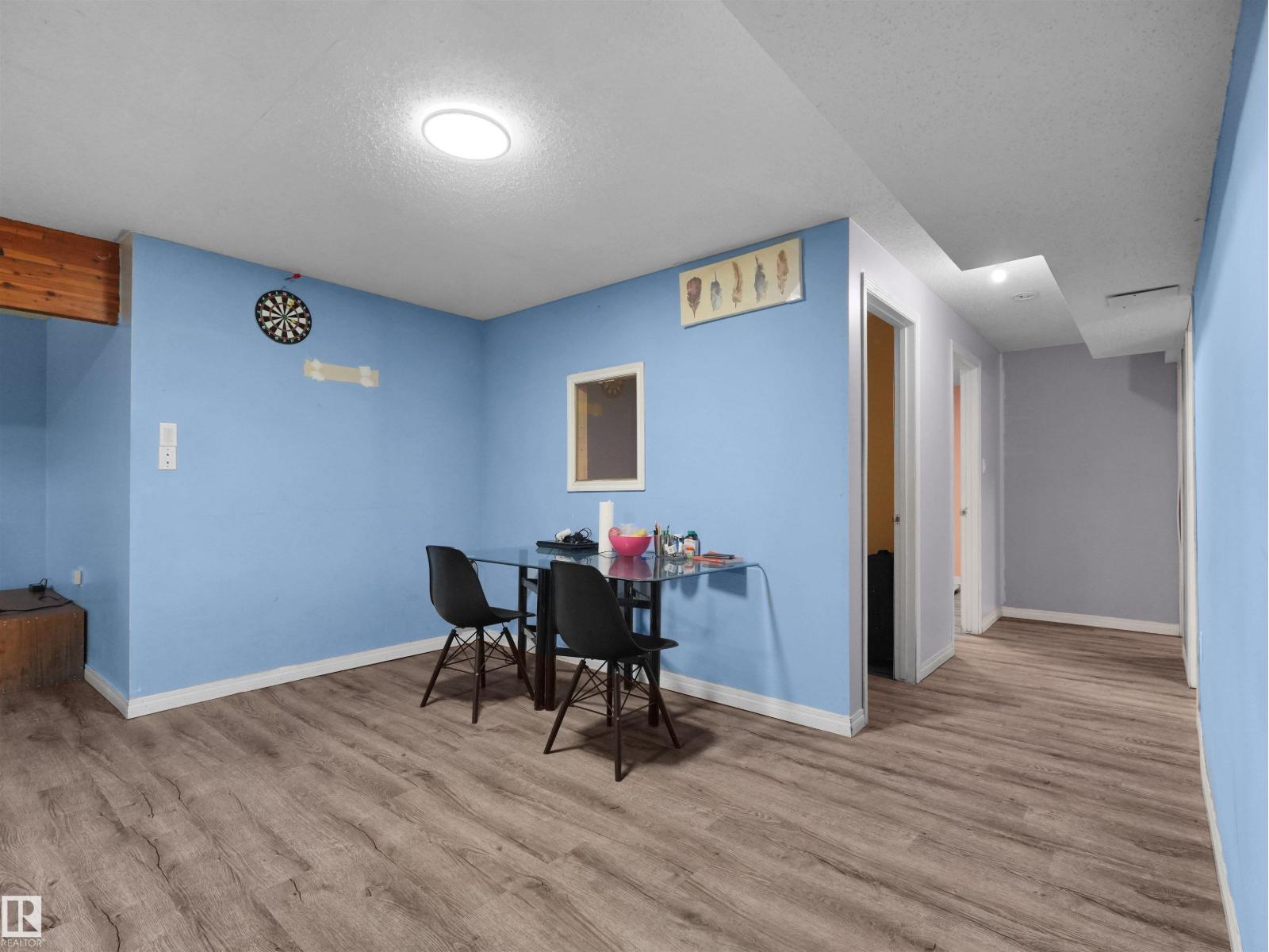 4827 17 AV NW - 38