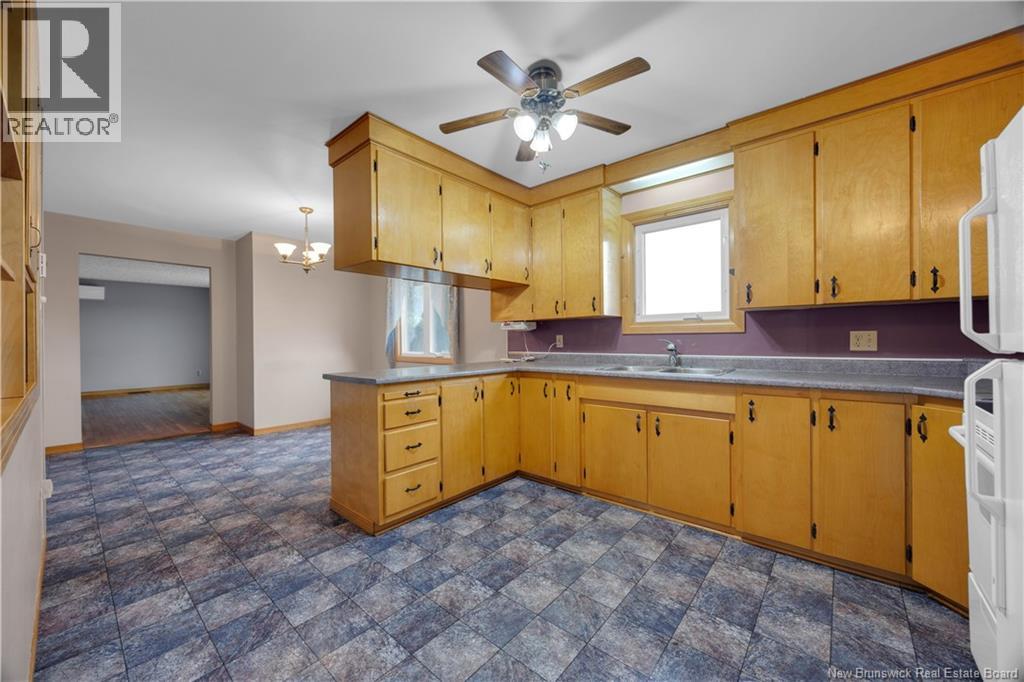 221 Magnolia Avenue - Image 7
