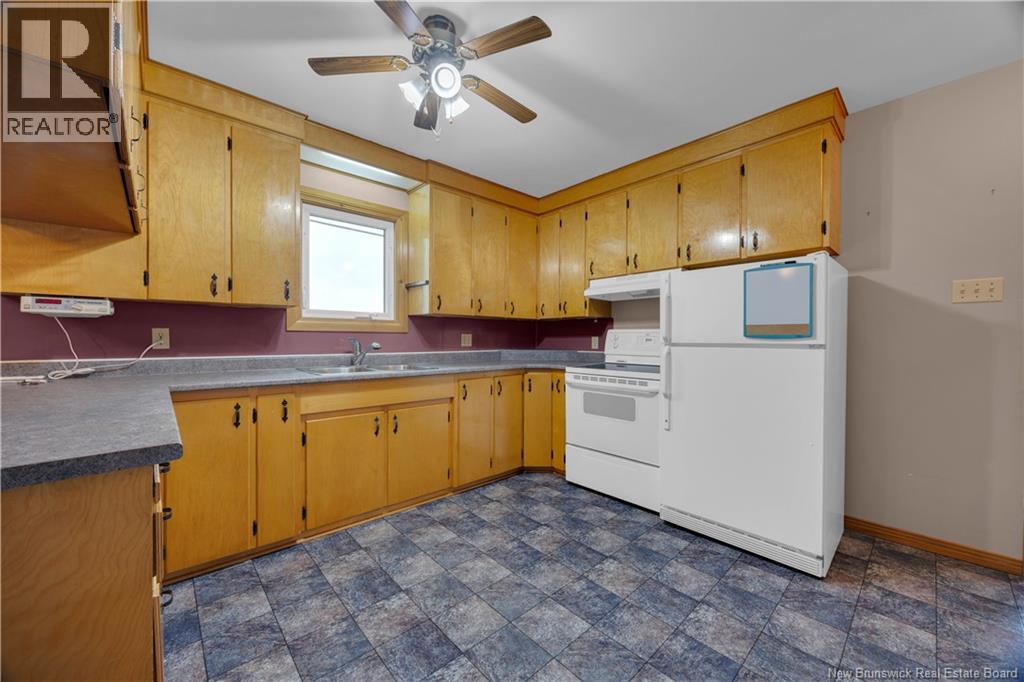 221 Magnolia Avenue - 9