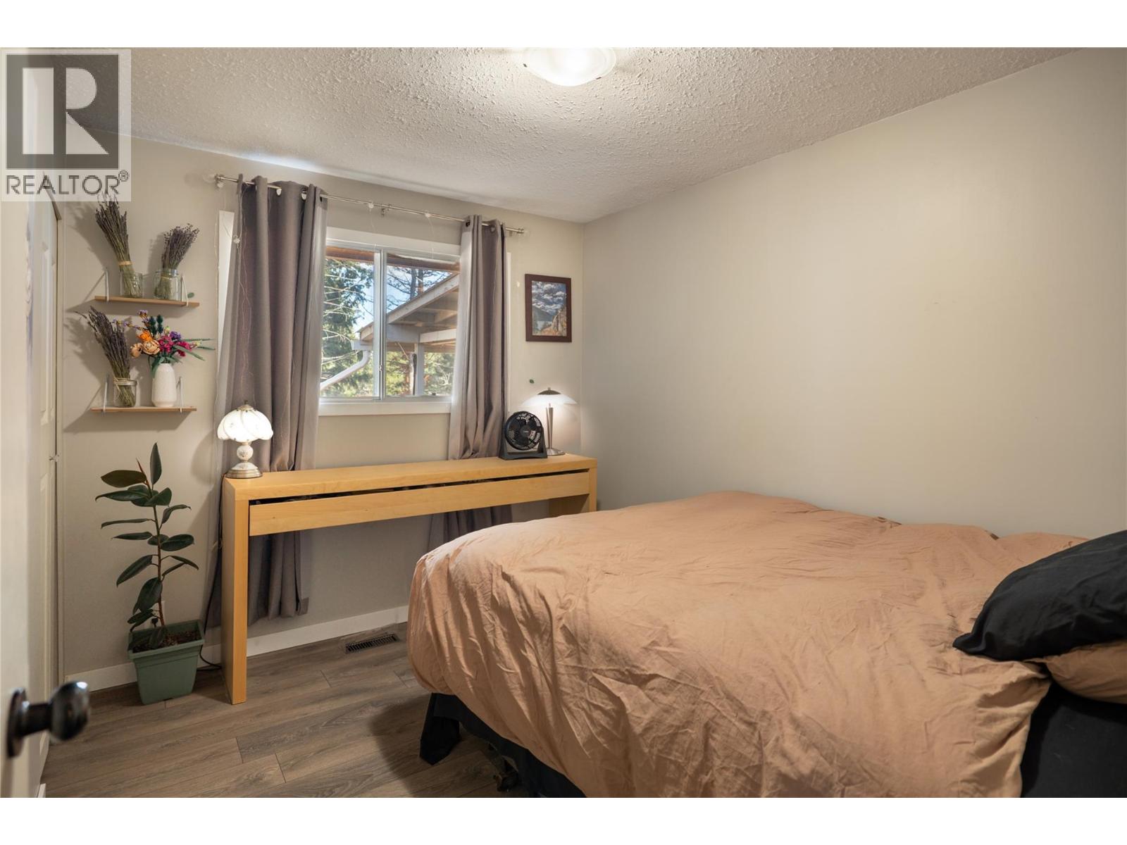 3451 McTaggart Road - 8
