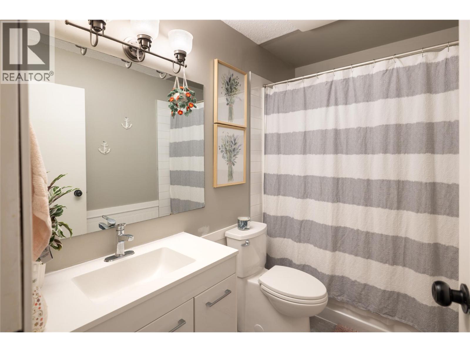 3451 McTaggart Road - 9