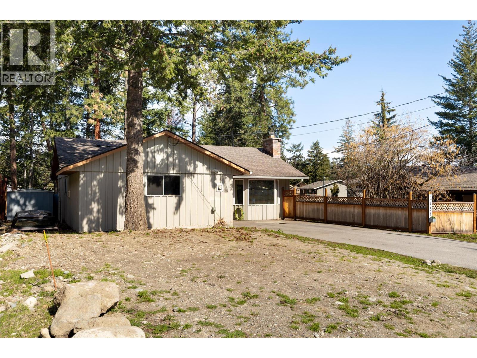 3451 McTaggart Road - 27