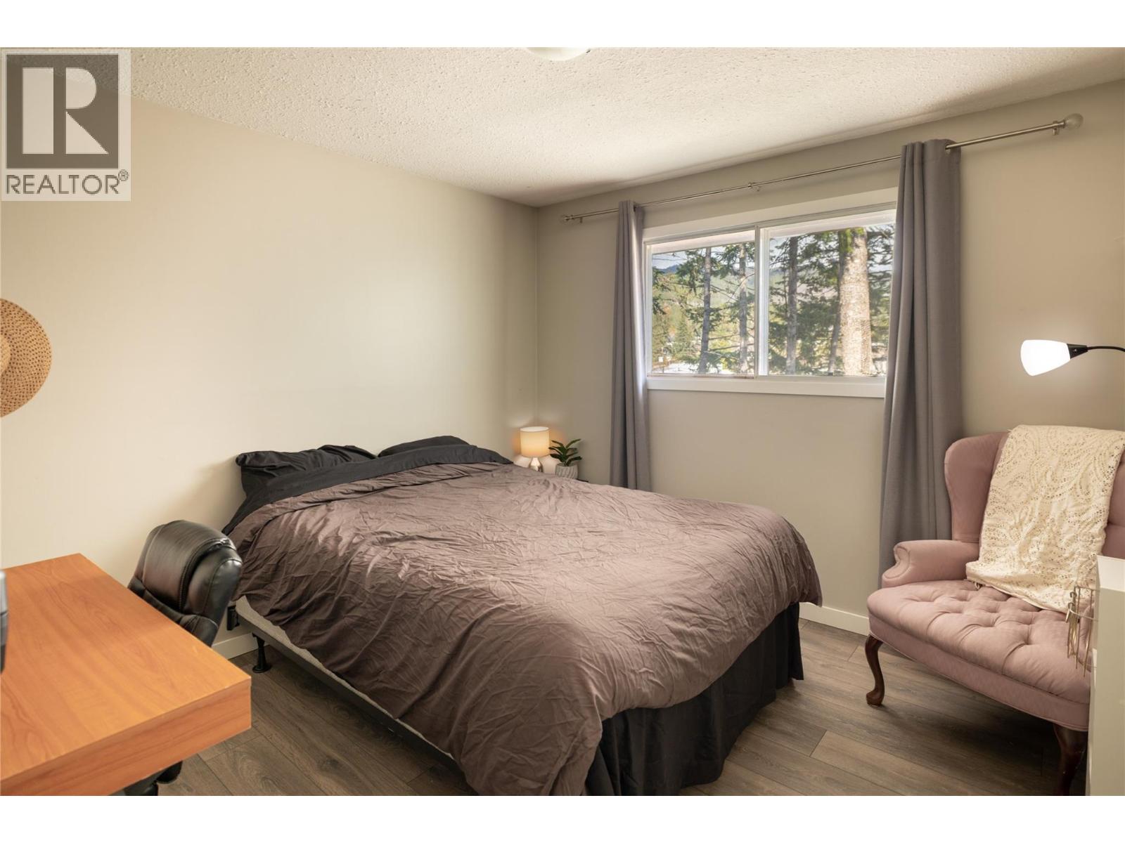 3451 McTaggart Road - 10