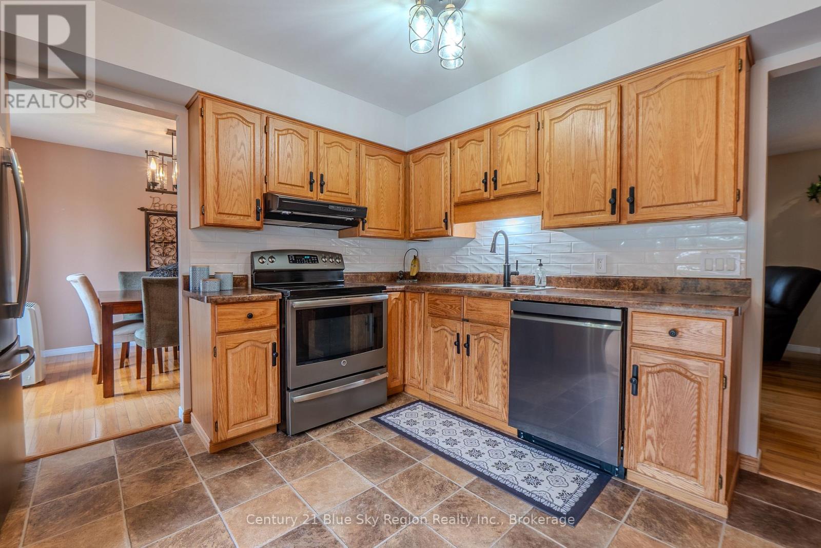 87 LABRECHE DRIVE - 10