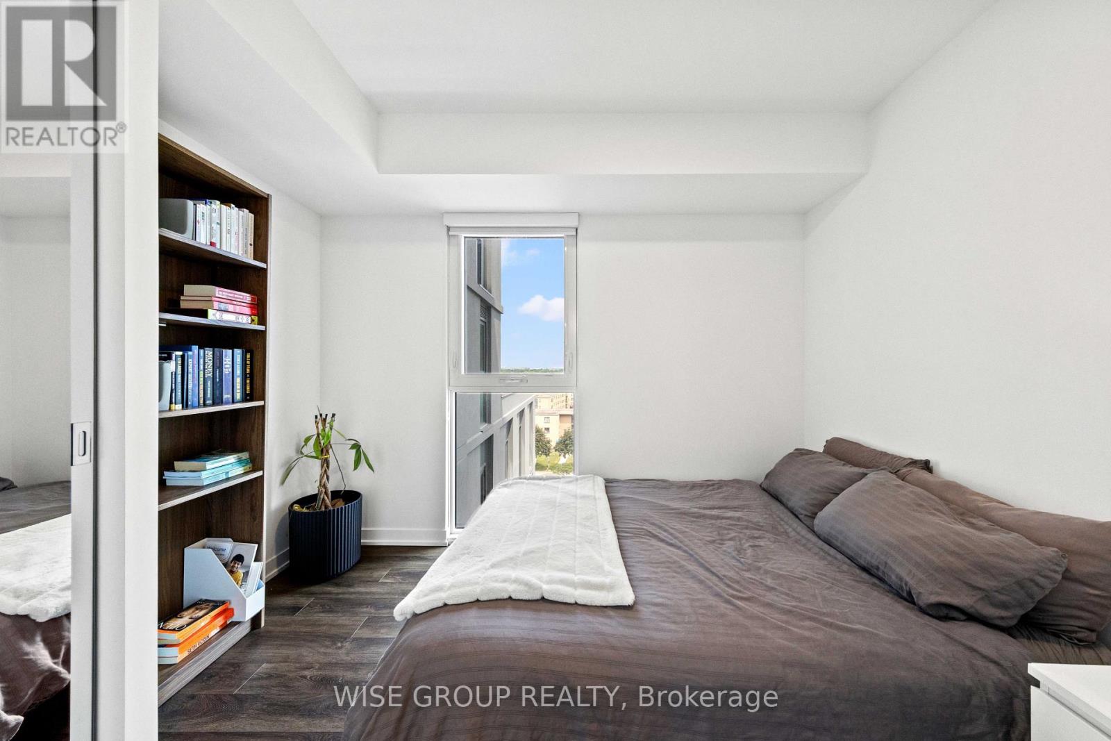 #915 500 WILSON AVENUE - Image 18