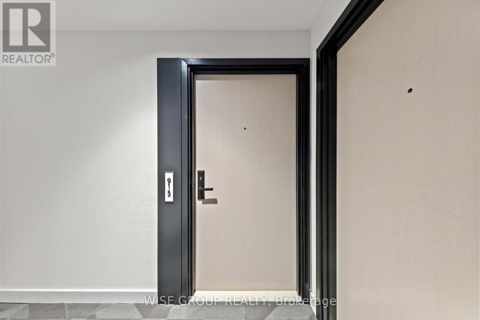 #915 500 WILSON AVENUE - Image 25