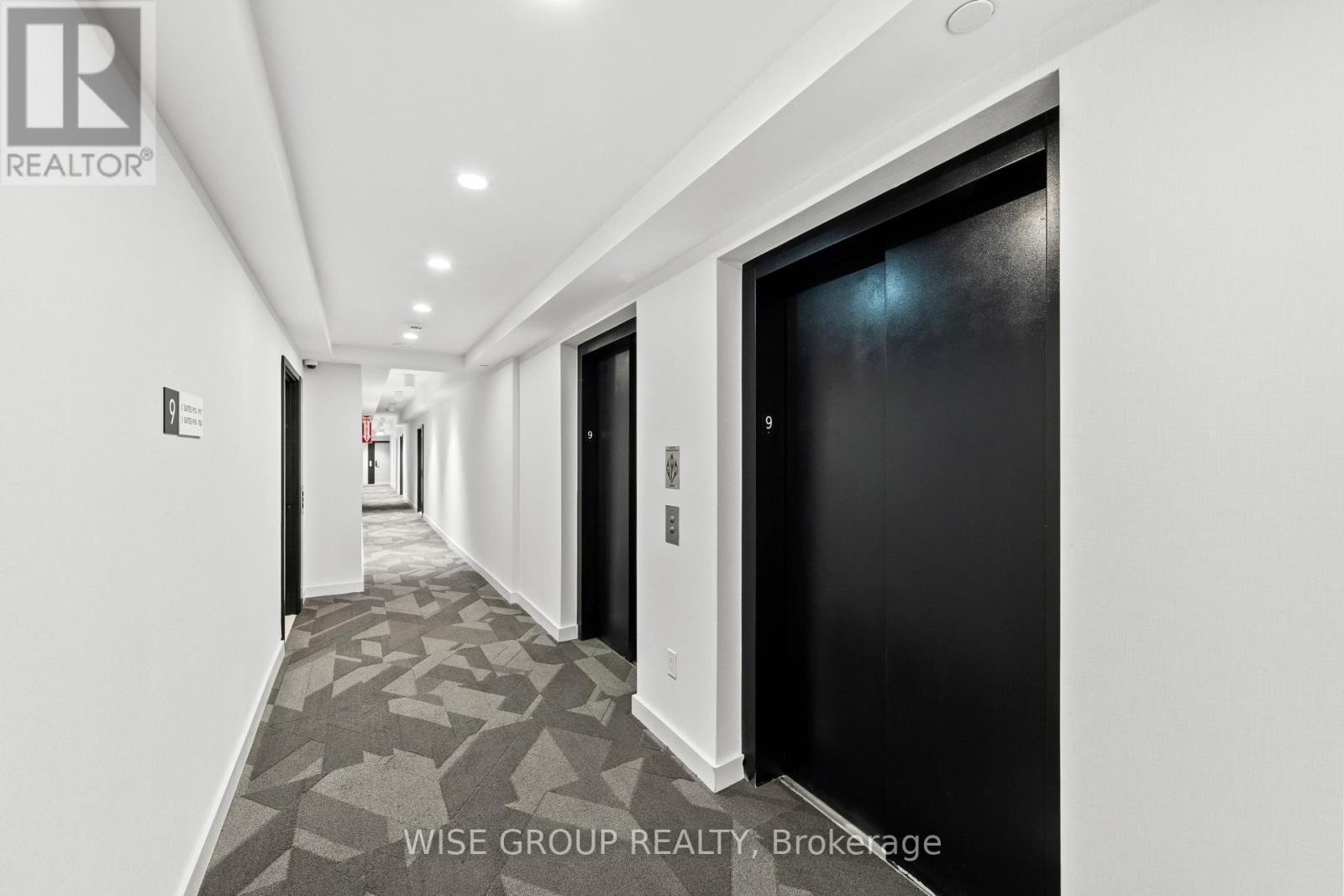 #915 500 WILSON AVENUE - Image 24