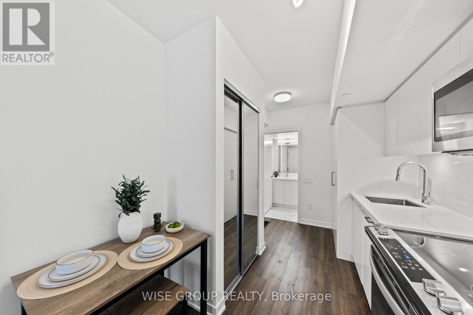 #915 500 WILSON AVENUE - Image 9