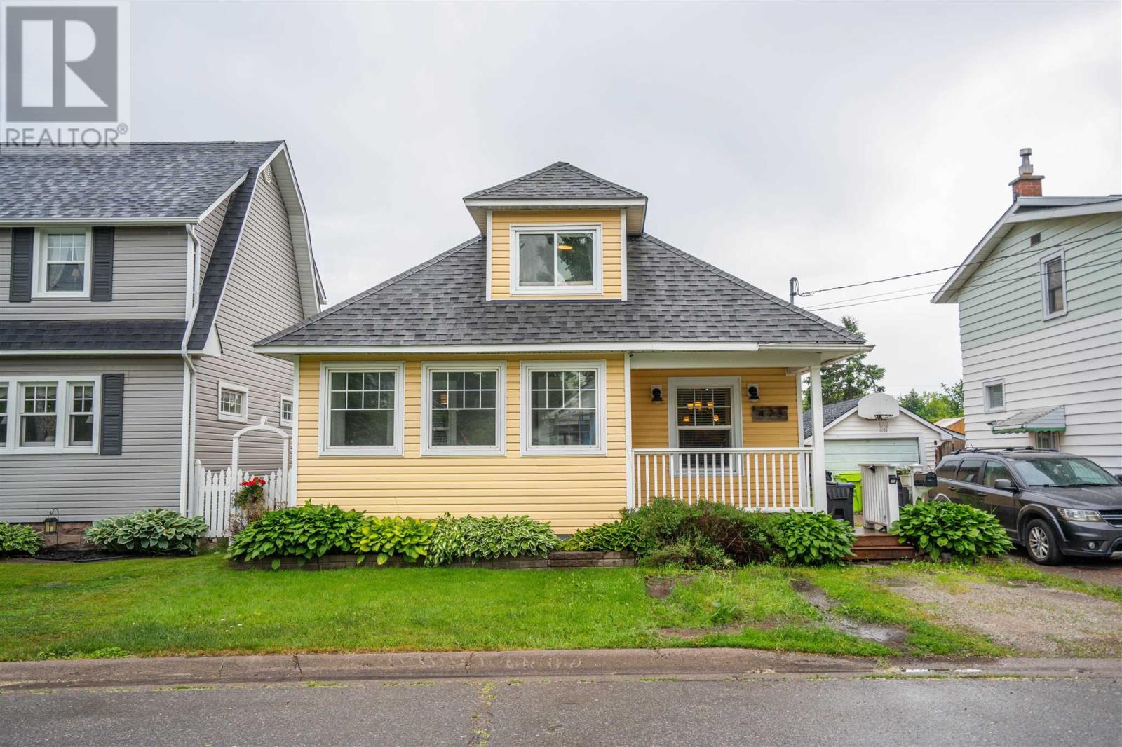473 Charles ST - 2