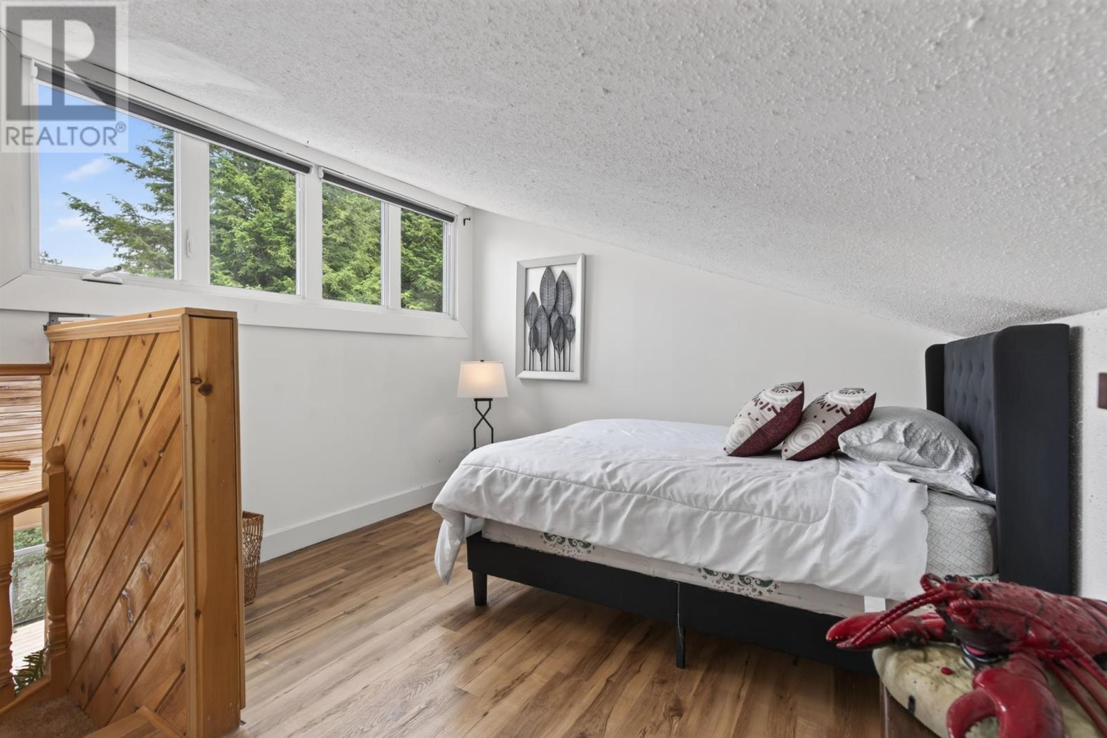 133 Cressey RD - 33