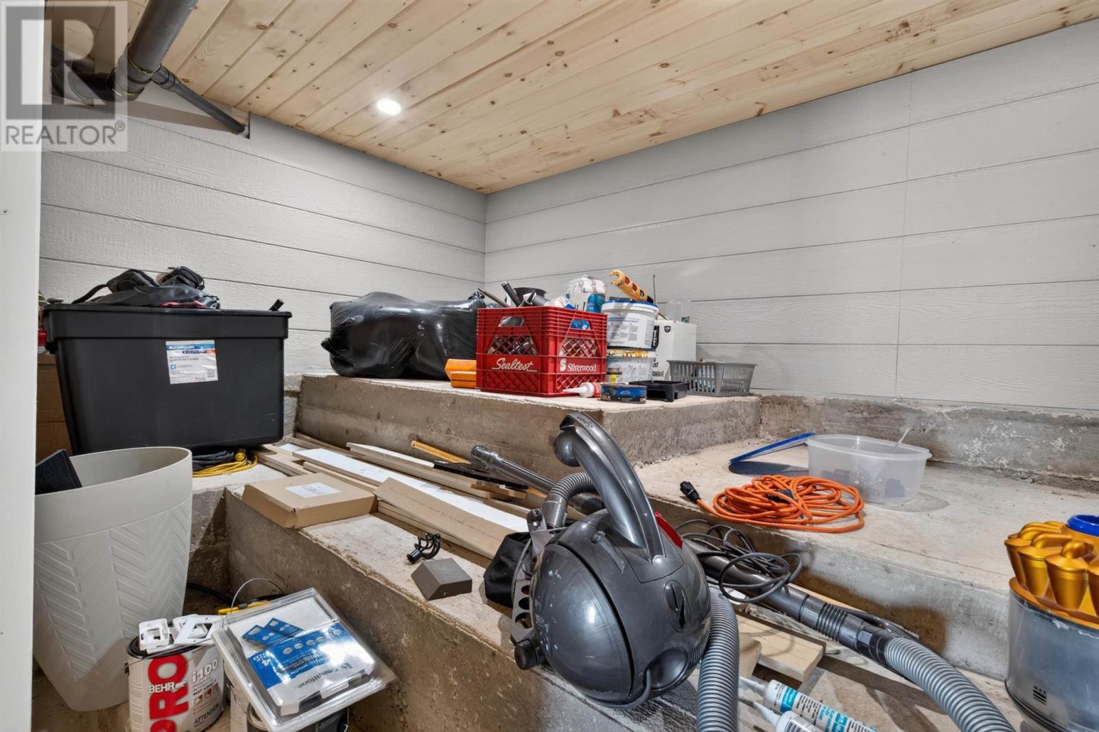133 Cressey RD - 36
