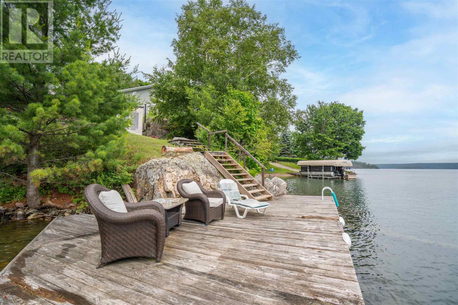 133 Cressey RD - 7