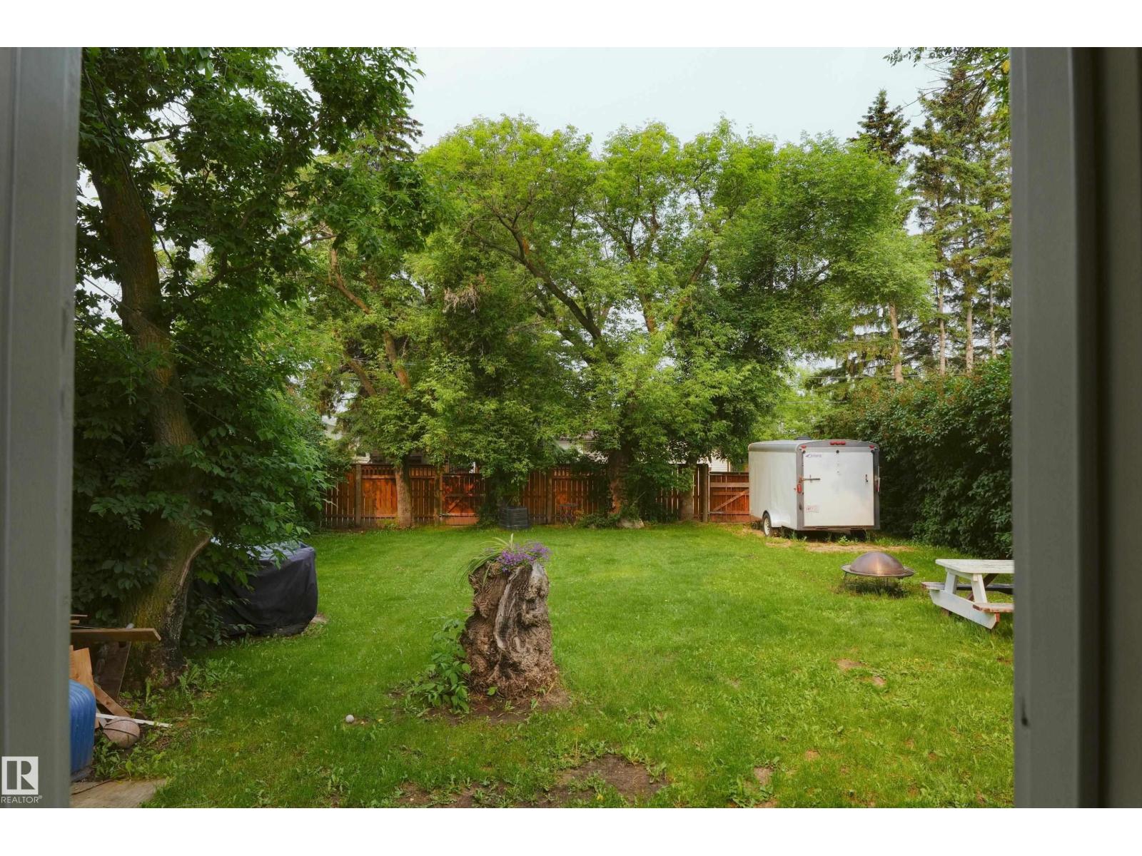 5212 43 Street - 39