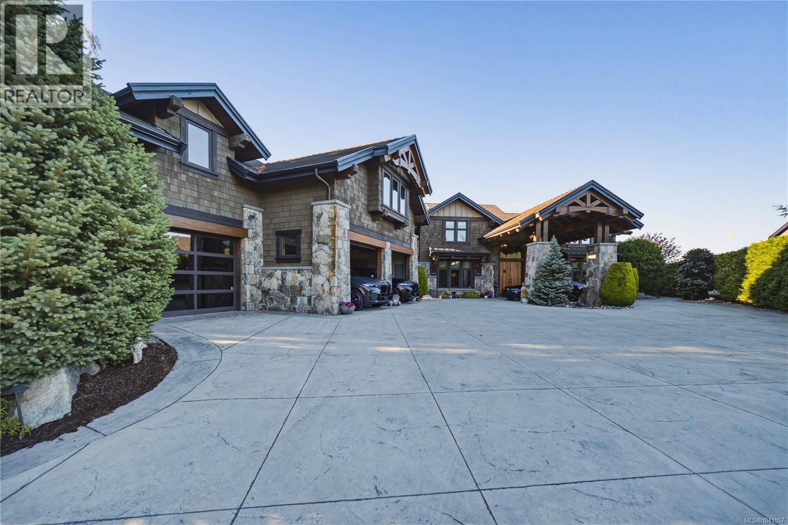 5025 Hinrich View - 3
