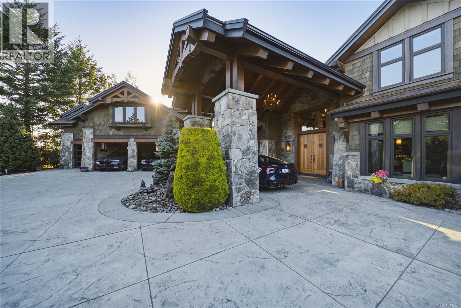 5025 Hinrich View - 5