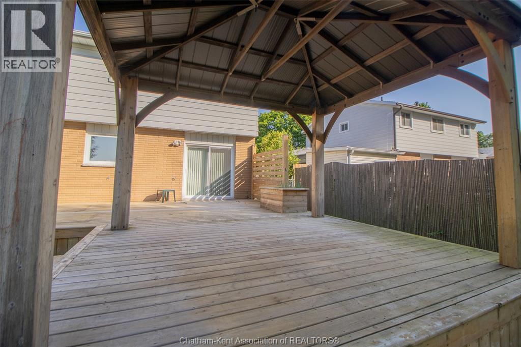24 FINCH AVENUE - 27