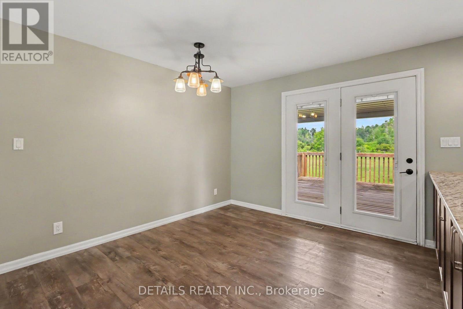 559 MAIN STREET - 11