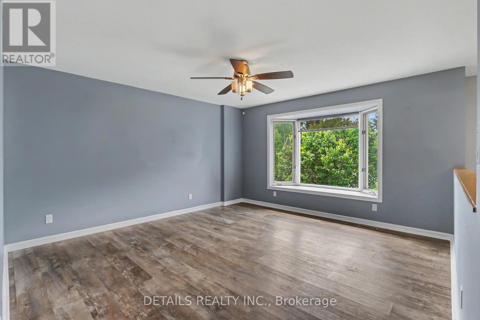 559 MAIN STREET - 12