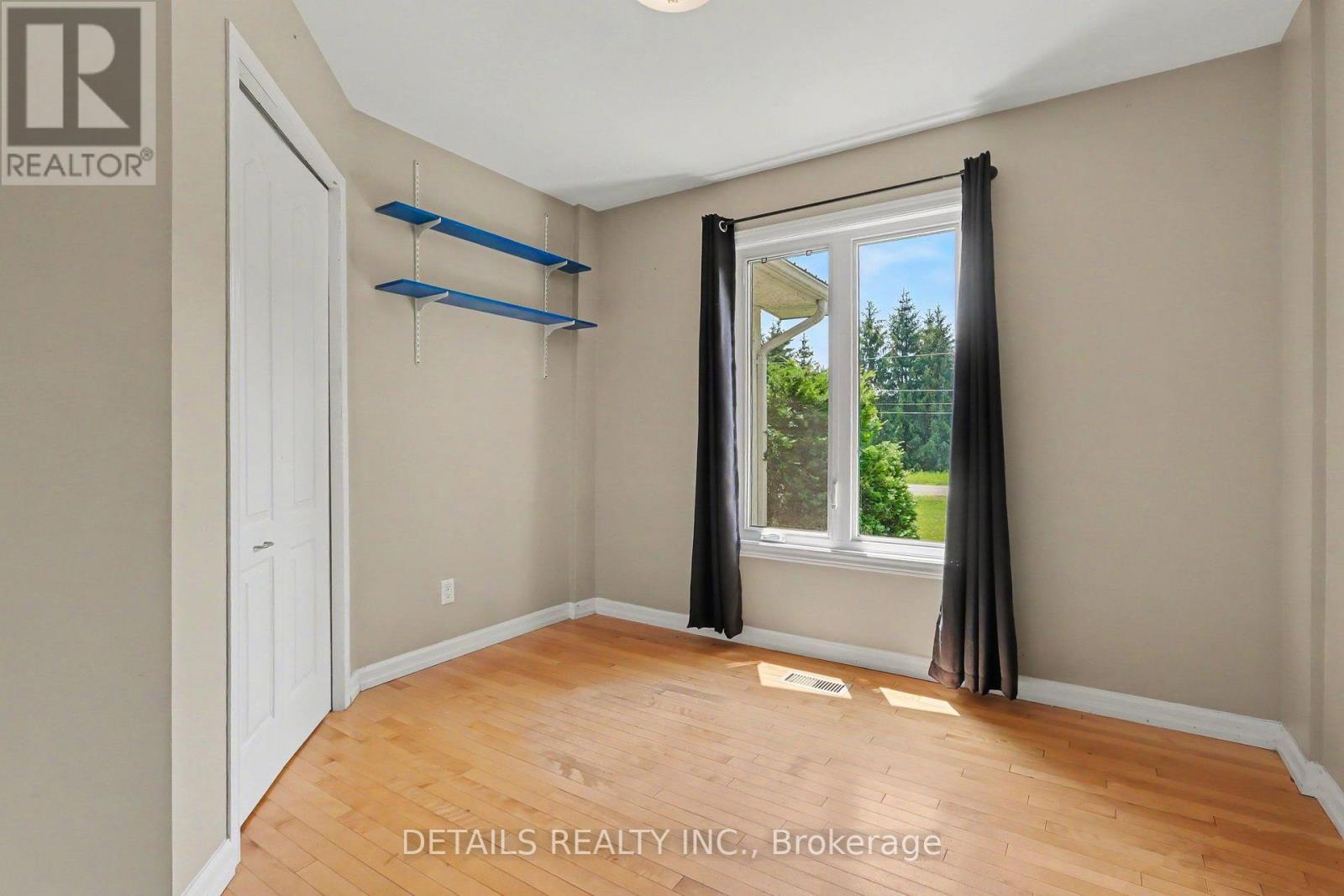 559 MAIN STREET - 21