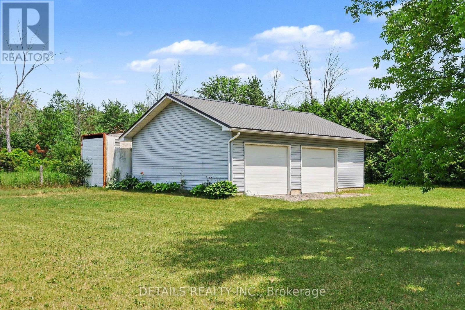 559 MAIN STREET - 35