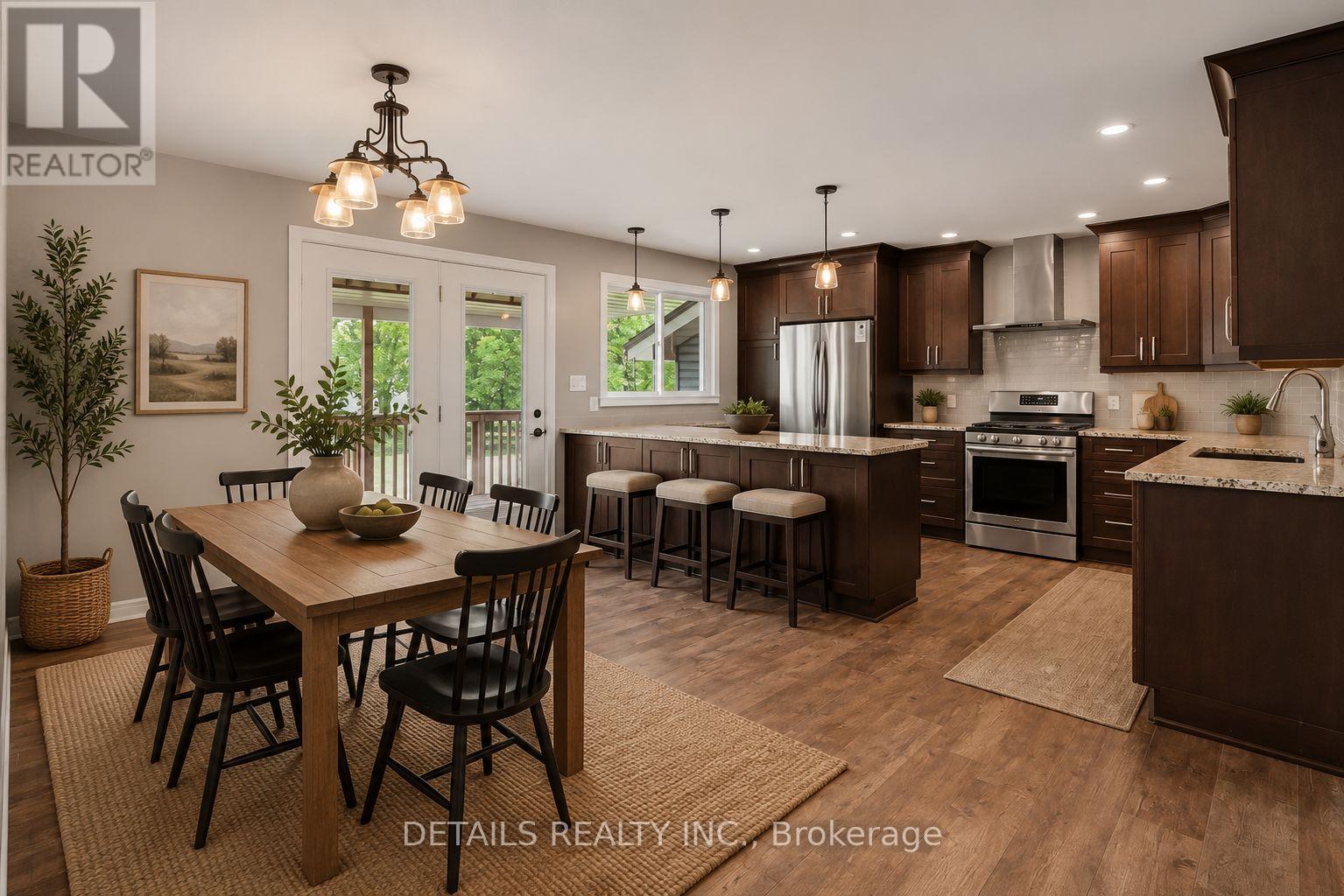559 MAIN STREET - 7