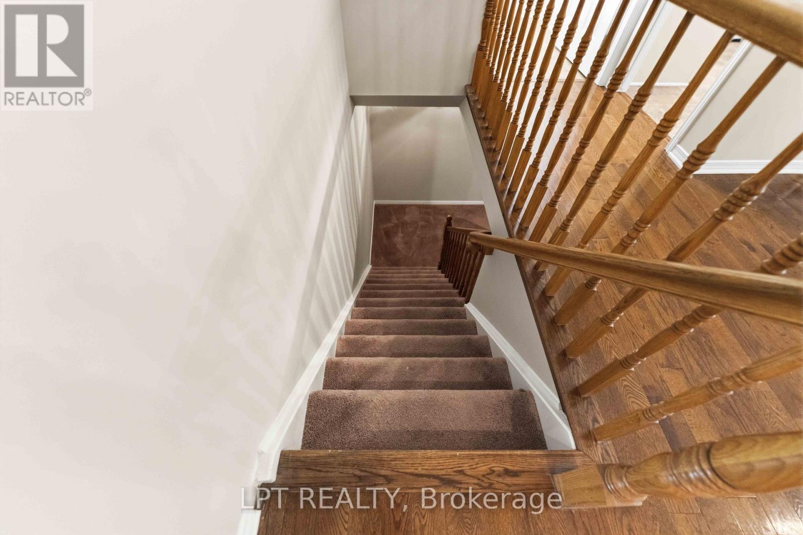#40 24 GRAND CEDAR COURT - 22