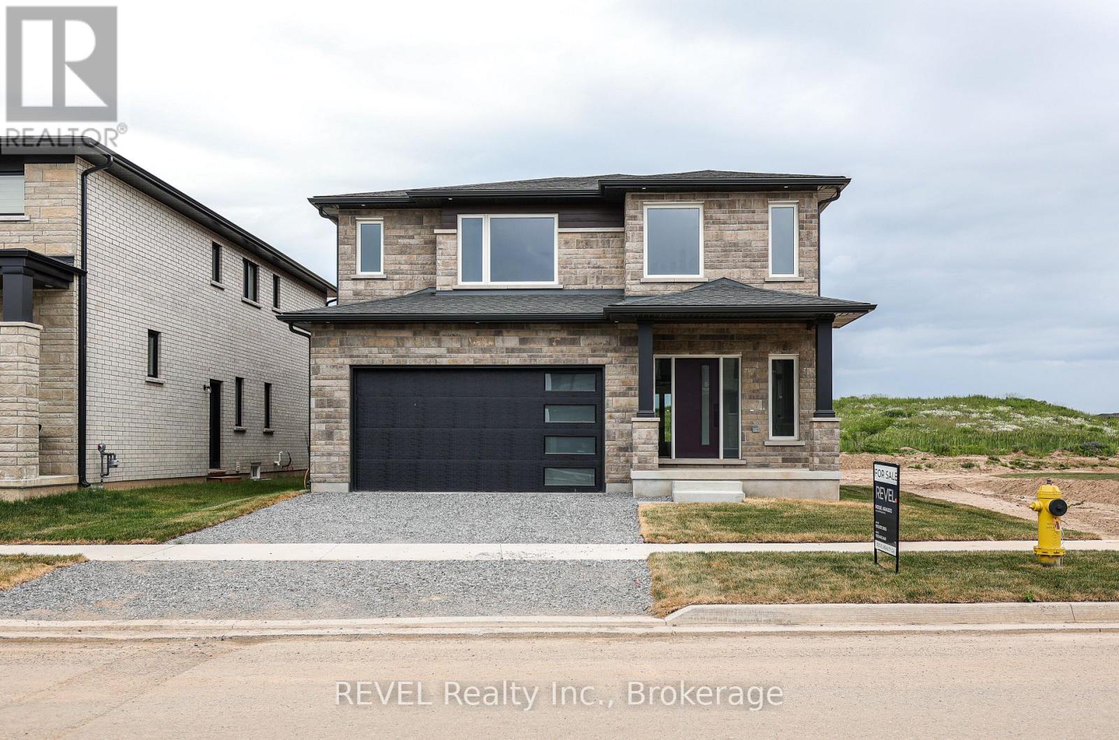 111 ACACIA ROAD - 1