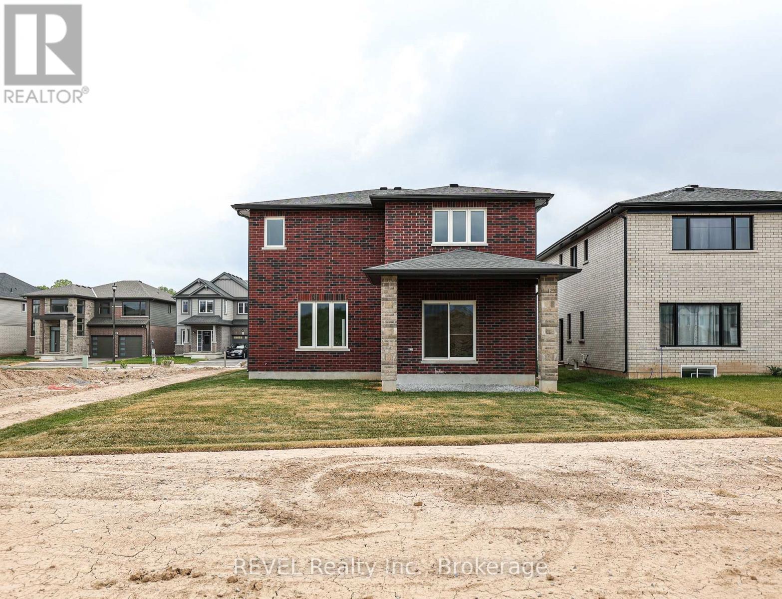 111 ACACIA ROAD - 3