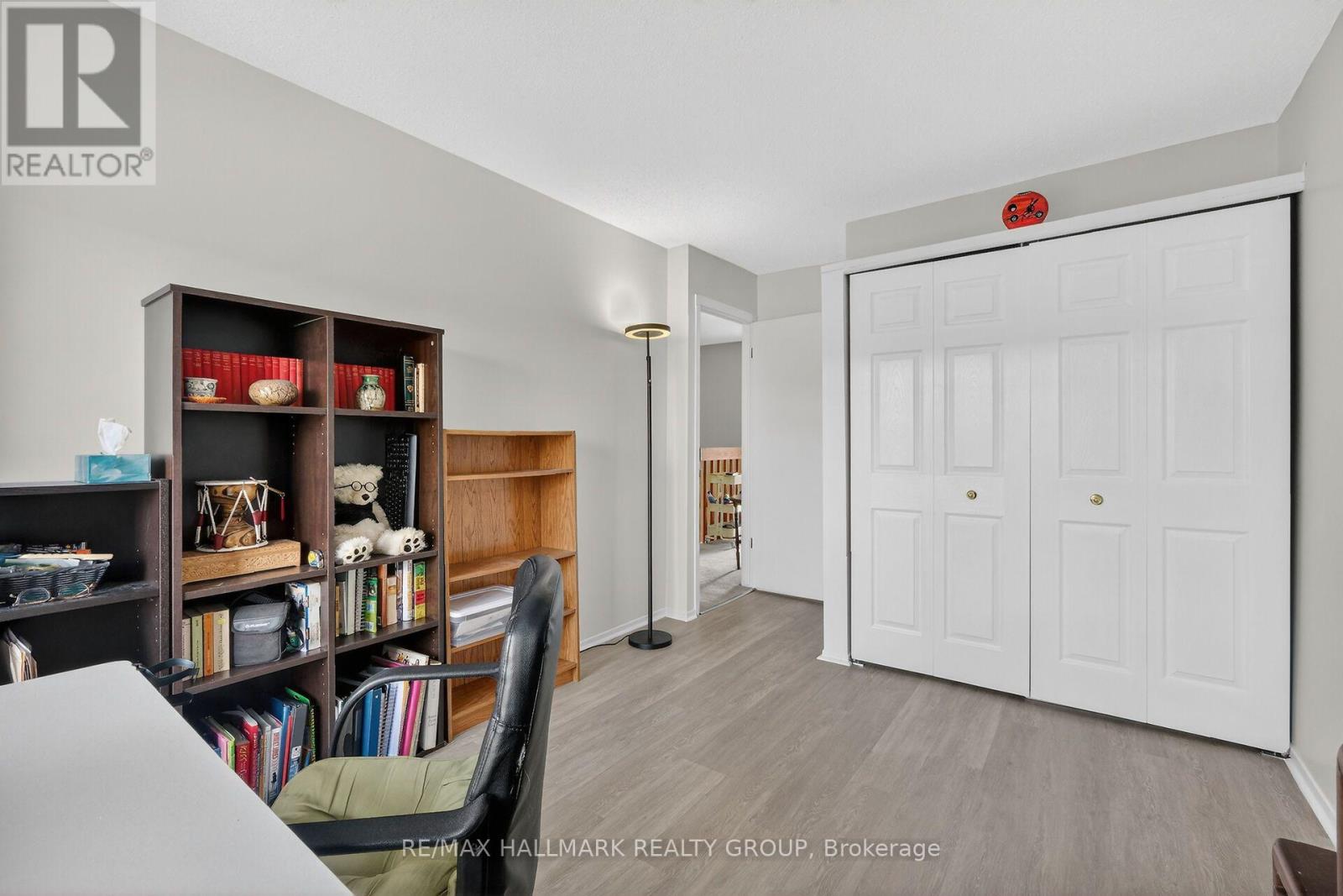 #D 3 BIRCHDALE AVENUE - 24